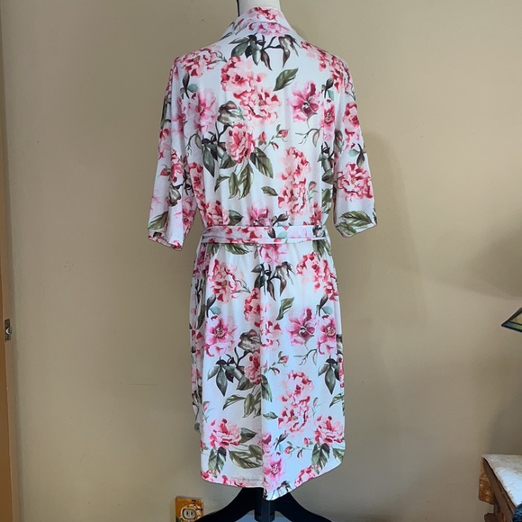 🌹Show Me Your MuMu🌹Brie Robe ‘Garden of Blooms’ - Picture 8 of 13